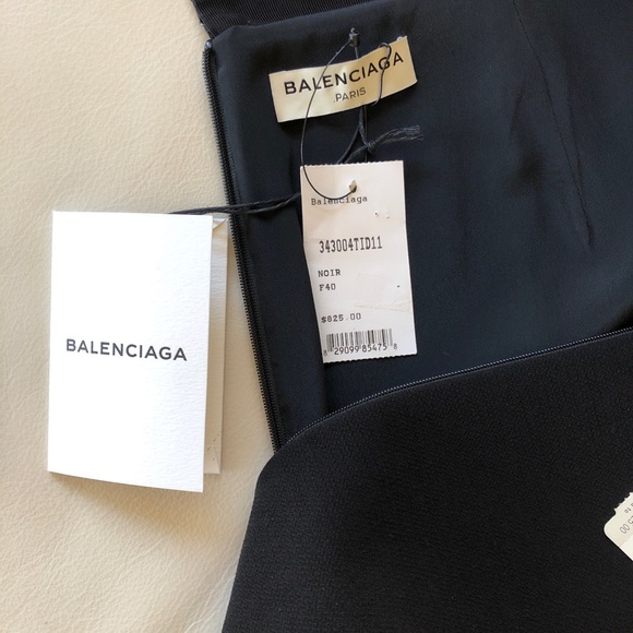 BALENCIAGA Skirt New With faux Leather trim Size 40 US 6 Fully Lined - Picture 13 of 16